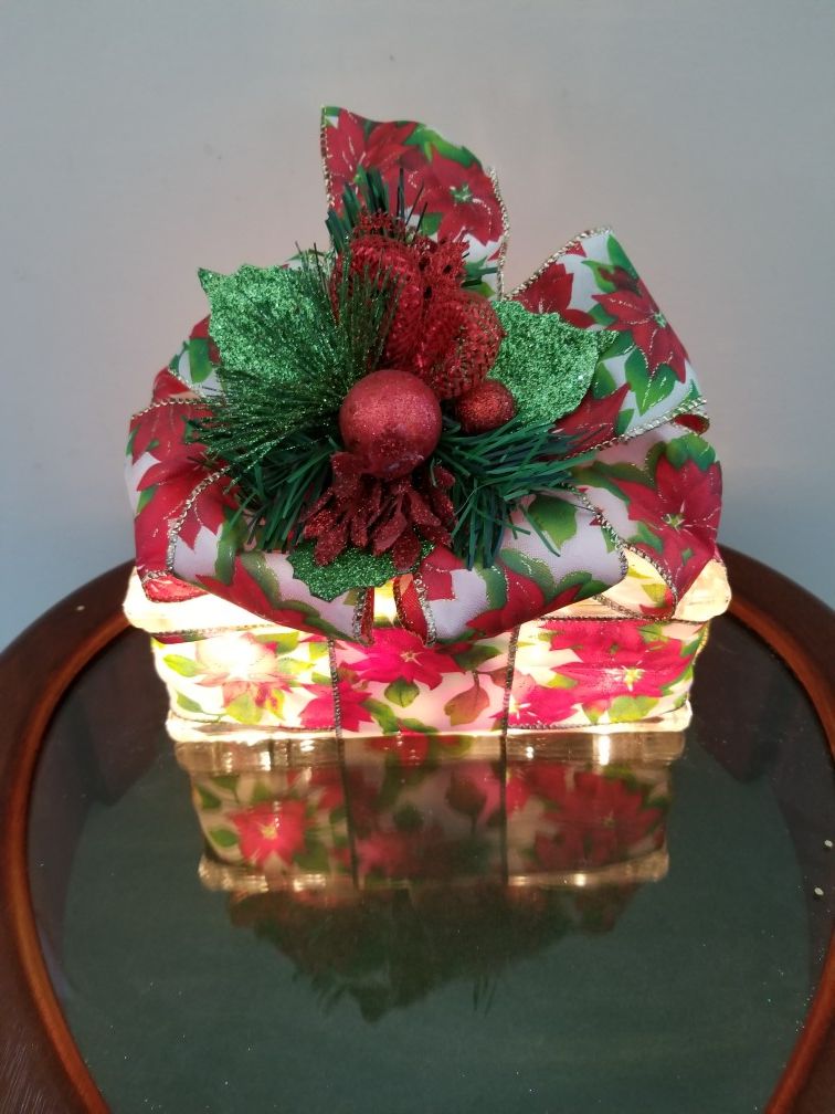 Poinsettia Ribbon Lighted Glass Block