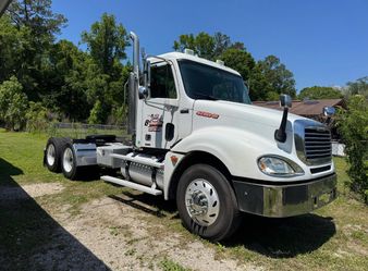 2006 Freightliner Columbia caterpillar C13