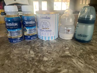 Similac formula & Baby bottles