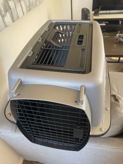 Pet carrier