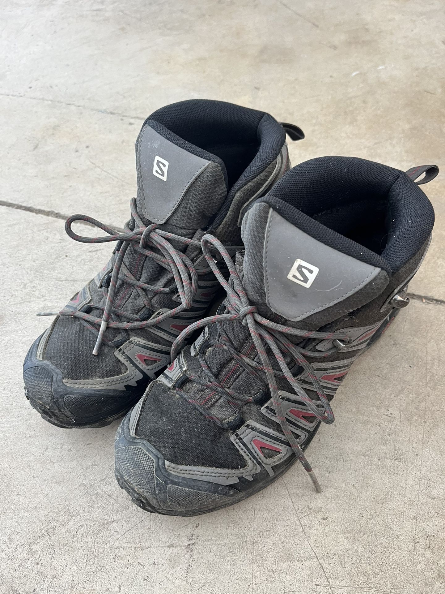 Men's Hiking Shoes/ Boots