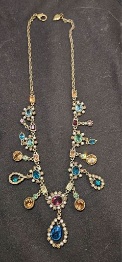 Victorian collar SR USA - Crystals and Aging Brass (Vintage Style