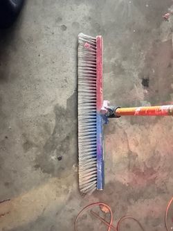 Brigade floor broom