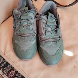 Adidas Ozweego Green Size 8