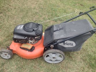 LAWN MOWER KOHler$25 needs puller Cable