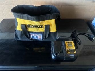 DEWALT Charger & Tool Bag