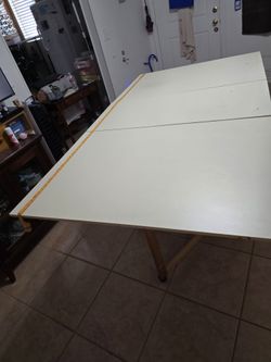 Large folding table