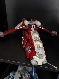 LEGO Star Wars Coruscant Guard Gunship set #75354.