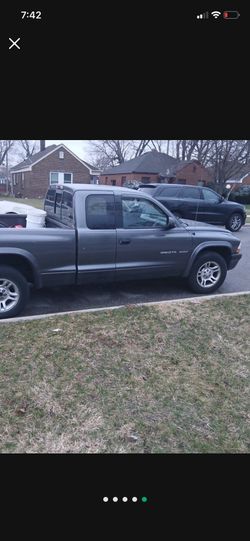 2002 Dakota $1700 Trailer $350
