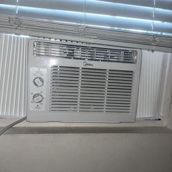 Ac Unit Brand New 