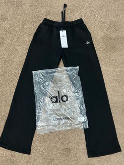 alo sweats uncuffed