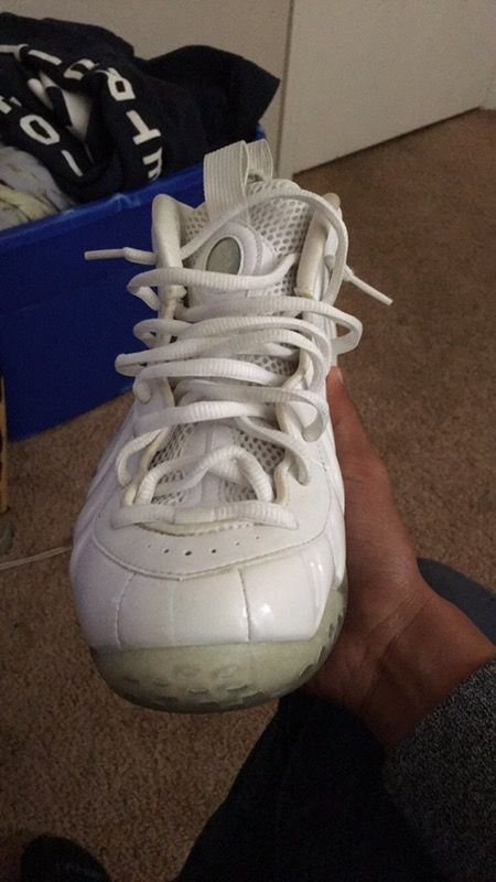 Whiteout foams sz9