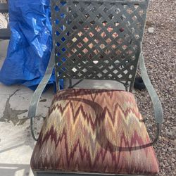 Vintage Metal Patio Chairs – Set of 4 – Sturdy Outdoor Seating