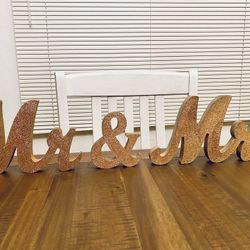 Mr And Mrs Sign