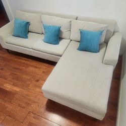 Beautiful Tan Sectional Sofa***Excellent Condition 