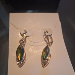 Collar Y Aretes Nuevo.