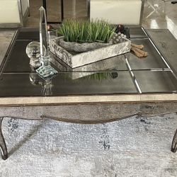 Coffee Table & Matching Side Tables 