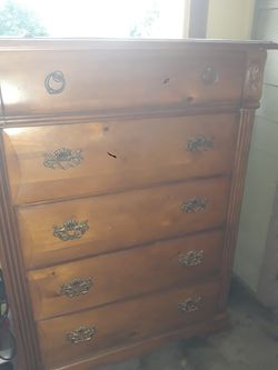 Clóset is good este gavetero está bueno