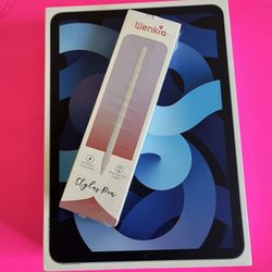 Apple iPad Air 4th Generation 64GB with Box, Pencil, keyboard case  like new 