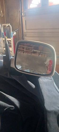 Right Mirror for gmc canyon or chevy colorado