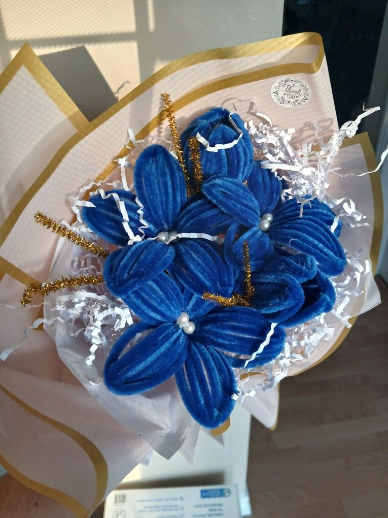 Flores De Limpiapipas Azules