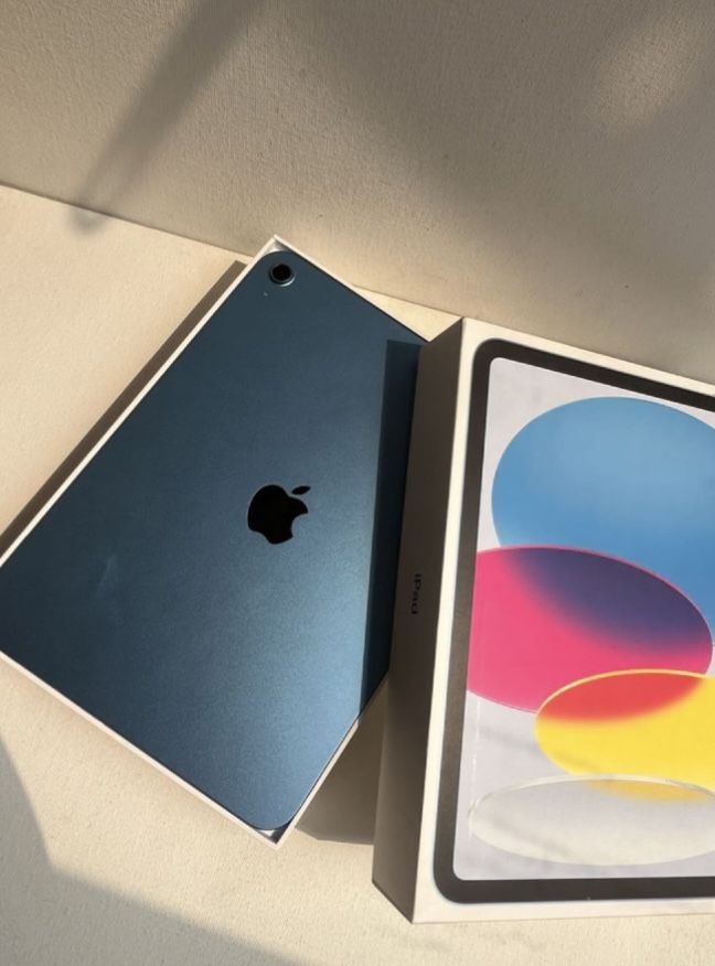 iPad 10th Gen 64gb