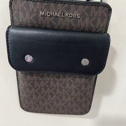 Michael Kors Phone Holder 