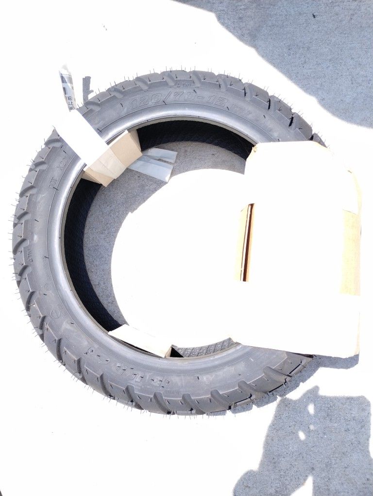 grom tire pressure