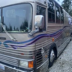 1990 Prevost Bus