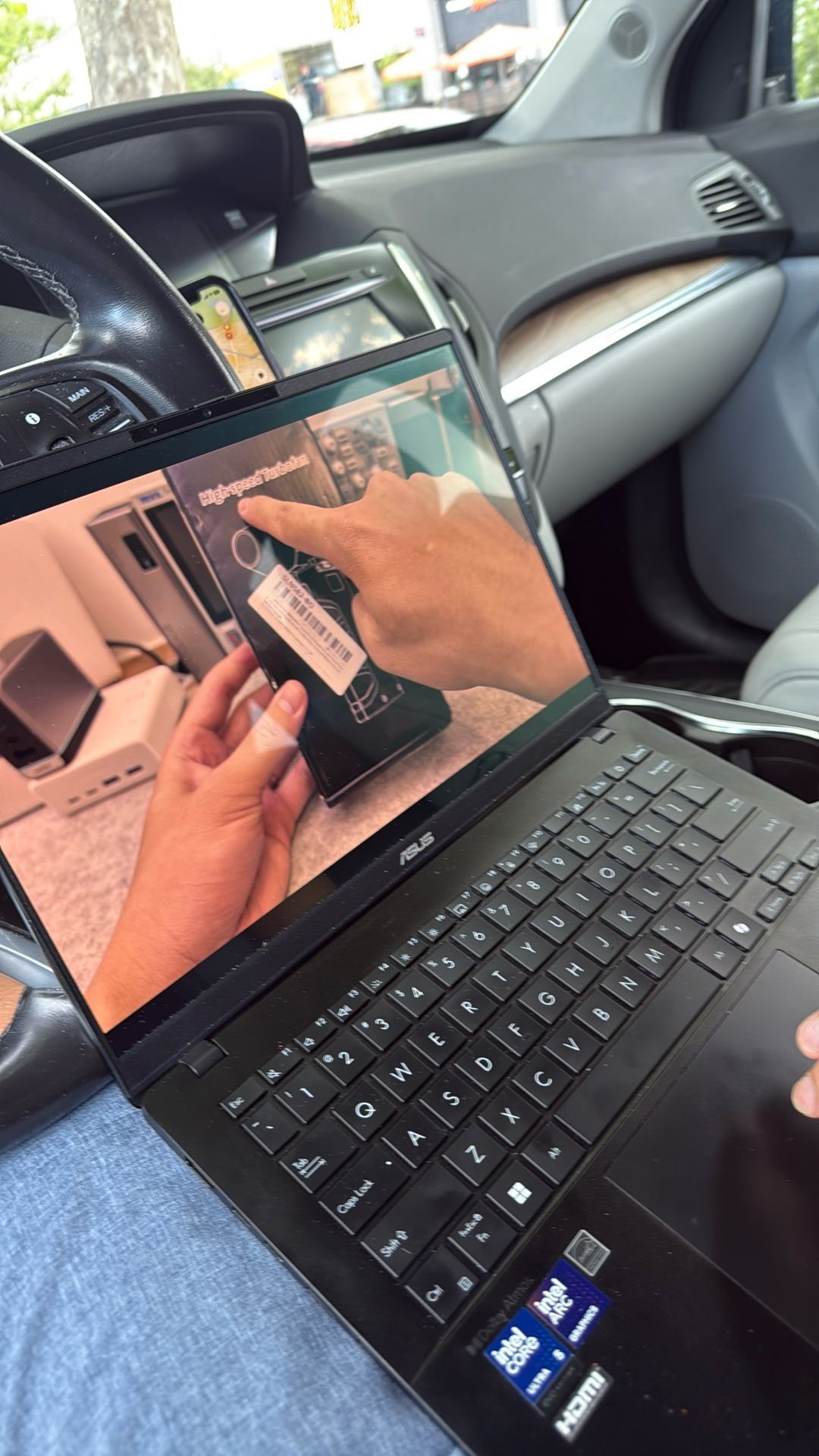 Asus Vivobook S14