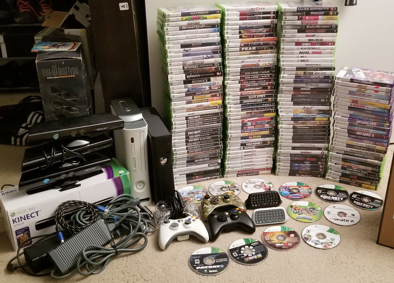 Massive Xbox 360 Lot with 159 Games
