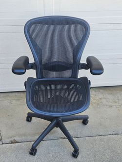 Herman Miller Aeron Ergonomic Office Chair Size B