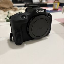 Canon - EOS R50