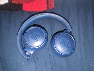 JBL Bluetooth headphones