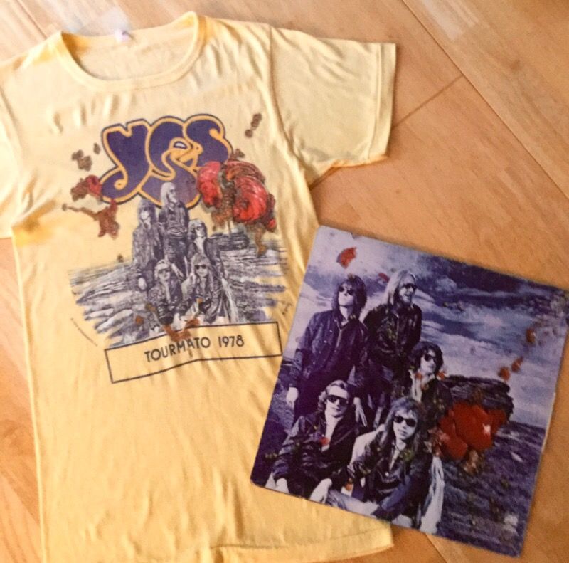 VINTAGE - RARE - CONCERT SHIRT FROM YES "TOURMATO TOUR" ROGER DEAN & M. KELLEY ARTWORK - 1978