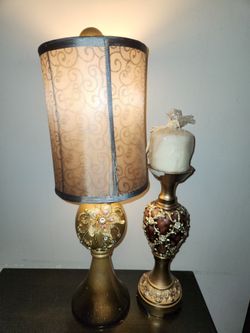 Decorative Table Lamp with Ornate Gold Base