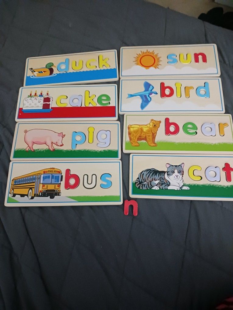 8 double-sided wooden puzzles - EUC