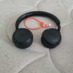 Jbl Bluetooth Headphones Tune 520
