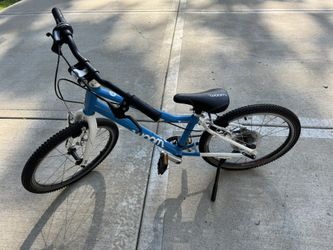 Woom 4 Kids Bicycle