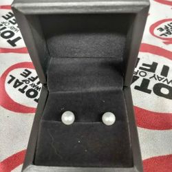 Fashion Pearl Stud Earrings 