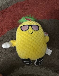 Pineapple singing toy