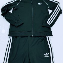 Adidas Jogger Set Like New Condition 