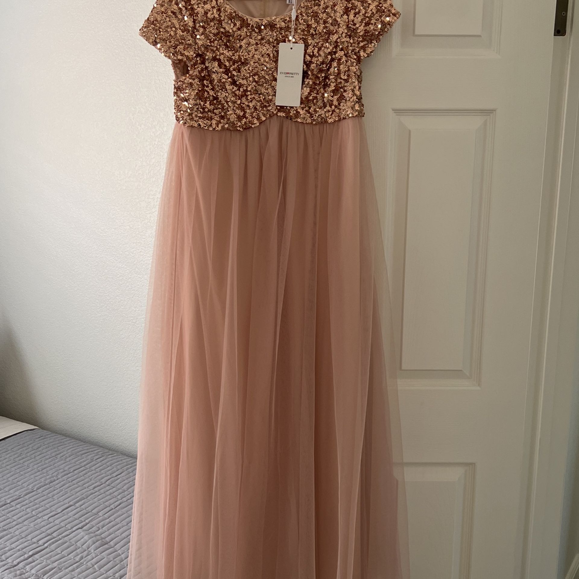 Maternity Dress Size Medium - Brand new