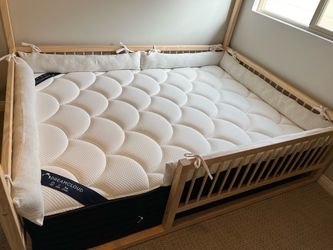 Full size mattress DreamCloud