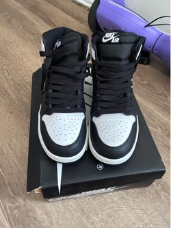 Jordan 1 Mid “Black/White” (Panda)