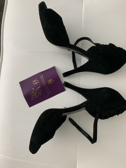 Fergie's shoes velvet soft feel - New