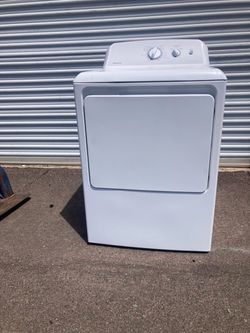 Hot Point electric dryer in good condition, clean and nice, one month warranty, delivery available, 3-prong plug