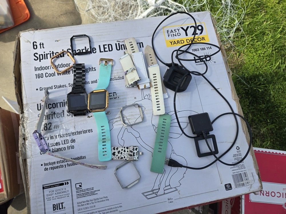 2 Fitbit Blazes