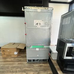 36” Miele Built In Refrigerator 