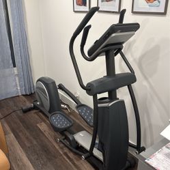 Elliptical H95SE. Great Condition